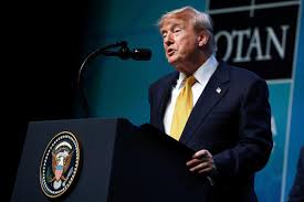 Photo Détroit d'Ormuz : Donald Trump face au risque d'une guerre ...