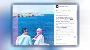 Malaysia's elfira loy proves modest dressing doesn't need to be mundane. Inilah Jejaka Pilihan Elfira Loy