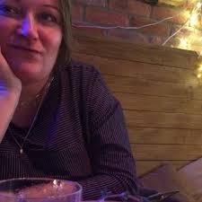 Hi All, we are looking for a place to take our dog that offers safe and  clean swimming with nice flat entry and not rocky as she has bad hips but  loves