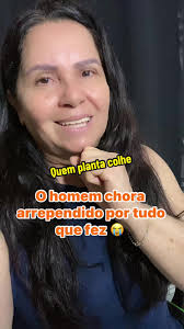 Homem Chora Arrependido do Que Fez