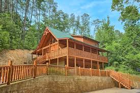 Sensible & complete kits · expert craftsmanship Dew Drop Inn Affordable 3 Bedroom Log Cabin Near Dollywood