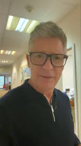 Good morning everyone , how are we?, Back in the studio today, so hope you  can stay with me! Have a wonderful day , oh, and have you put the bins out?  If you know you know 😂😂