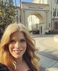 I've been off the grid for a while, but definitely not off the 𝓈𝒸𝑒𝓃𝑒!  Here's a little reel of the roles and runways (of the airport variety) that  have been keeping me