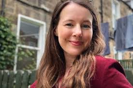 Katy Brown's Instagram, Twitter & Facebook