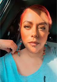 No Salgo Pero En Las Fotos