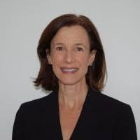 Shelley Dolan's Instagram, Twitter & Facebook