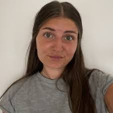 Kayla Teeter's Instagram, Twitter & Facebook