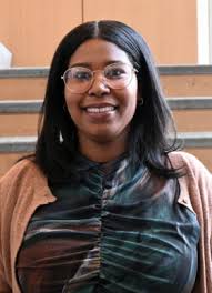 Ellen Lockett's Instagram, Twitter & Facebook