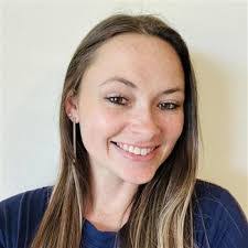 Daphne West's Instagram, Twitter & Facebook