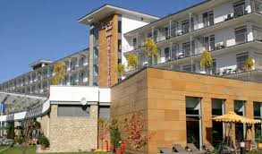 Várkert utca 1, 5700 gyula. Szemelyi Valtozasok A Hunguest Hotel Szallodainak Elen Turizmus Com