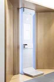 Sci Fi Medical Clinic Opens In San Francisco Medical Office Design Doctor Office Office Break Room