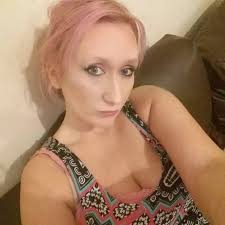 Ladette terrorised heavily pregnant woman at knifepoint calling her a ''fat  b****'' during petty row over parking space