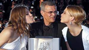 Elle a arrêté que l'an dernier à cause du covid de faire des concerts car elle en faisait en chine. Polemique La Vie D Adele Abdellatif Kechiche Lea Seydoux Adele Exarchopoulos L Express
