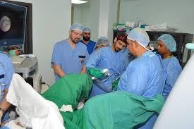 حجز موعد في مستشفى جامعة الملك عبد العزيز يتطلب فتح ملف في البداية، وليتمكن الطالب من فتح الملف يجب أن يستوفي شروط ذلك، حيث تشترط الجامعة بعض الأمور الواجب توافرها في الطالب، وتتمثل هذه. Ø£Ø®Ø¨Ø§Ø± 24 Ø¬Ø§Ù…Ø¹Ø© Ø§Ù„Ù…Ù„Ùƒ Ø¹Ø¨Ø¯Ø§Ù„Ø¹Ø²ÙŠØ² ØªØ·Ø¨ Ù‚ ØªÙ‚Ù†ÙŠØ© Ø­Ø¯ÙŠØ«Ø© Ù„Ø¹Ù„Ø§Ø¬ ØªØ¶Ø®Ù… Ø§Ù„Ø¨Ø±ÙˆØ³ØªØ§ØªØ§ Ù…Ù† Ø¯ÙˆÙ† ØªØ®Ø¯ÙŠØ±