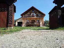 However, charges can vary, for example, based on length of stay or the room you book. Pensiuni Ocna Sugatag Maramures