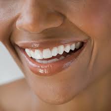 Feb 16, 2021 · these are the best teeth whitening kits to buy online in 2021—according to dentist guidelines—including whitening strips, whitening pens, and whitening led lights from brands like crest. How To Whiten Teeth At Home Best Whitening Tips Products