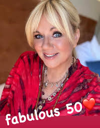 Vielen lieben Dank für all die Glückwünsche, die ich schon seit heute Nacht  von Euch bekomme! Ich freue mich. Ich finde nicht, dass 50 das neue 40 ist.  Ich finde, 50 ist