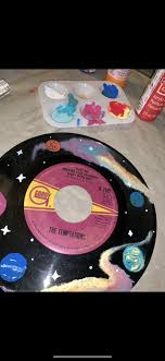 Get ready to be impressed. Painting Records Vinyl Art Paint Vinyl Record Art Record Painting Ideas