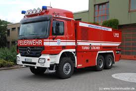 16 menschen wurden verletzt, zwei davon schwer. Turboloscher Werksfeuerwehr Chempark Dormagen C Truckenmuller Feuerwehr Feuerwehr Fahrzeuge Feuerwehrauto