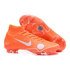 Från flera kvalitetsmärken, bland annat: Nike Fotbollsskor Mercurial Superfly Vi Elite Fg Off White Orange