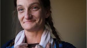 Wichita woman plays spoons and becomes a YouTube star