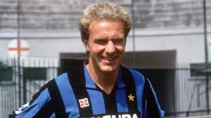 During his active footballing career he scored 162 goals in 310 bundesliga appearances and collected intercontinental cup (1976), european cup (1975. Gds Germans Have Done Well At Inter The History From Rummenigge To Podolski