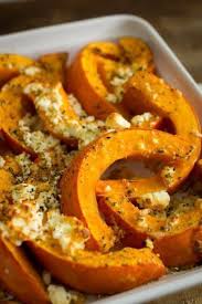 Herbstliches Aus Dem Ofen Kurbis Mit Schafskase Lieberbacken Rezept Rezepte Kurbis Rezepte Vegetarisch Gesunde Rezepte