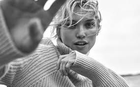 Check out pictures and articles about. Eva Herzigova Czech Top Model Portrait Hoot Monochrome Black And White Hd Wallpaper Peakpx