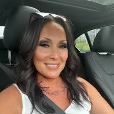 UPDATE: Ms. Reid is no longer missing and is safe. The Durham Police  Department is attempting to locate Aundria Edwards Reid. Ms. Reid is  described as 44 year old female, 5'6", 200