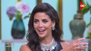 حفل الأربعة أيادي على البيانو" عزف الفنانتين nora & zora novotna