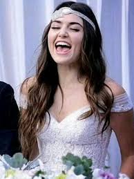 neha charitha adli kullanicinin burak deniz and hande ercel panosundaki pin kizlar