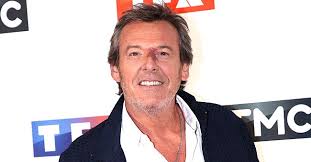 Ces derniers vont comparer à l'aveugle les plats des candidats avec le plat original, et attribueront chacun 4 points au plat qu'ils auront trouvé le plus proche de celui du chef et 2 points au deuxième. Tf1 Fusionne Avec M6 Jean Luc Reichmann Fait Une Blague Sur Le Sujet