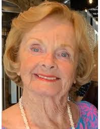 Hattie Ayers's Instagram, Twitter & Facebook