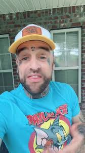 Raymond Kinlaw's Instagram, Twitter & Facebook