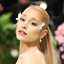 Happy 32nd birthday, Ariana Grande.
