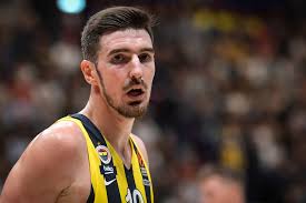 Fenerbahçe beko erkek basketbol takımı, yeni sezon kadro yapılanması çalışmaları kapsamında, avrupa basketbolunun en önemli guardlarından biri olan nando de. All About Nando