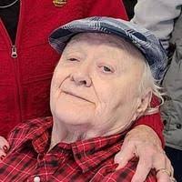 Kari Boswell's Instagram, Twitter & Facebook