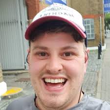 Oliver Sutton is fundraising for RNIB