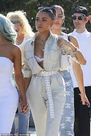 Madison Beer Rocks An Open Jumpsuit At Nobu In Malibu Beer Outfit Madison Beer Outfits Madison Beer Style