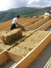 Paille La Solution Ecologique Ultime Build Green Maison En Paille Maison Ecologique Eco Construction