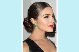 Low Bun Hairstyle On Red Carpet Middle Hair Center Part Hairstyles Low Bun Wedding Hair