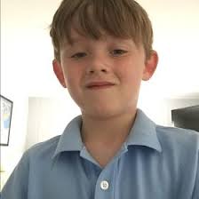 Maxwell Hogan (lorenbeenuzz)