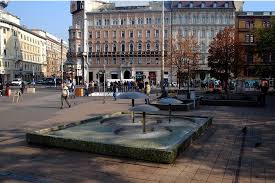 Macar ulusal müzesi 900 metre uzaklıktadır. Megujul A Blaha Lujza Ter Kavehaz Magazin Kave Es Sztori