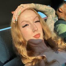 Can anyone help recreate this Animal Crossing scene?