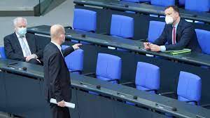 Die fraktionen von union und spd wollen spaziergänge bis mitternacht erlaubt lassen. Ejnlchmz9hhfkm