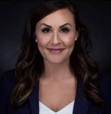 Kirsten Sutton's Instagram, Twitter & Facebook