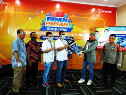 Terminal krian merupakan sub terminal penumpang tipe c dan terminal induk yang terletak di jalan lokasi terminal ini berdekatan dengan pasar krian dan stasiun krian. Kantor Pmn Krian Kantor Pmn Krian Kantor Pmn Krian Abstracts Fromthe 31st Kursy Walut Aktualizujemy Tylko W Godzinach Pracy Kantoru Debrah Eichenlaub
