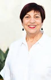 Mary Poli's Instagram, Twitter & Facebook