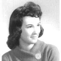 Renee Donohue's Instagram, Twitter & Facebook