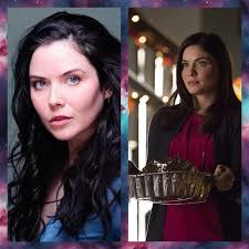 Anyone notice how crazy it it that April young and Jo laughlin look so  alike??? 🤔